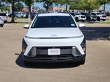 Used 2024 Hyundai Kona SEL w/ Convenience Package image 2