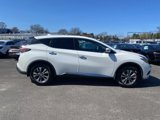 Used 2018 Nissan Murano S image 2