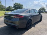 Used 2017 Ford Fusion SE image 3