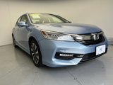 Used 2017 Honda Accord Touring image 2