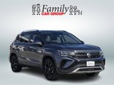 Used 2023 Volkswagen Taos SE image 2