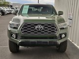 Used 2022 Toyota Tacoma TRD Off-Road image 2