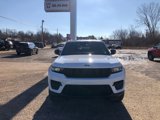 New 2025 Jeep Grand Cherokee Altitude image 2