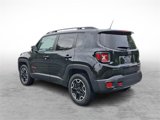 Used 2016 Jeep Renegade Trailhawk image 4
