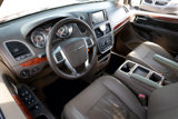 Used 2013 Chrysler Town & Country Touring image 4