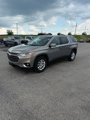 Used 2018 Chevrolet Traverse LT image 2