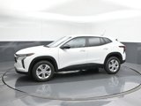 Used 2025 Chevrolet Trax LS image 2