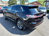 Used 2022 Lincoln Nautilus FWD w/ Premium Package image 3