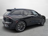 New 2025 Lincoln Nautilus Reserve image 4