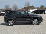 New 2025 Jeep Compass Latitude image 2