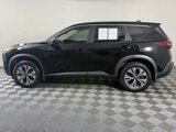 Used 2023 Nissan Rogue SV image 3