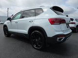 Certified 2022 Volkswagen Taos SE w/ Panoramic Sunroof Package image 5