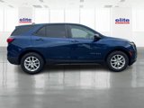 Used 2022 Chevrolet Equinox LS image 2