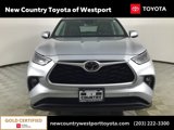 Used 2022 Toyota Highlander XLE image 2
