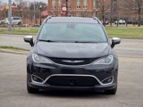 Used 2017 Chrysler Pacifica Limited w/ UConnect Theater Package image 3