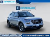 Used 2022 Hyundai Venue SEL image 2