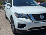 Used 2017 Nissan Pathfinder SV image 4