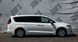 Used 2017 Chrysler Pacifica Touring w/ Tire & Wheel Group image 4