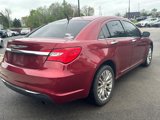 Used 2011 Chrysler 200 Limited image 3