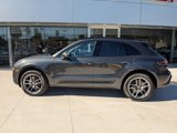 Used 2025 Porsche Macan image 2