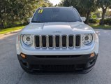 Used 2017 Jeep Renegade Limited image 2