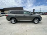 Used 2011 Toyota Highlander 2WD image 2