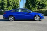 Used 2024 Hyundai Elantra SE image 3