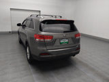 Used 2016 Kia Sorento LX w/ LX Convenience Package image 5