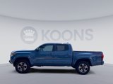 Used 2019 Toyota Tacoma TRD Sport image 2