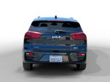 Used 2022 Kia Niro EX image 4