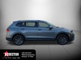Used 2022 Volkswagen Tiguan SE image 2