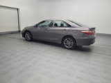 Used 2015 Toyota Camry SE image 3