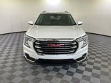 Used 2022 GMC Terrain SLT w/ LPO, Floor Liner Package image 2