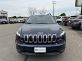 Used 2015 Jeep Cherokee Latitude w/ Cold Weather Group image 2
