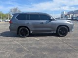 Used 2017 Lexus LX 570 4WD image 4