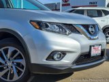 Used 2016 Nissan Rogue SL w/ SL Premium Package image 2