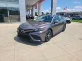 Used 2021 Toyota Camry SE w/ Blackout Package (TMS) image 3