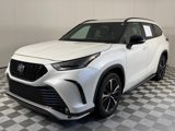 Used 2021 Toyota Highlander XSE image 2