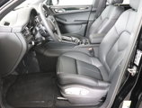 Used 2024 Porsche Macan image 5