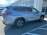Used 2021 Toyota Highlander XLE image 3