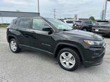 Used 2022 Jeep Compass Latitude image 2