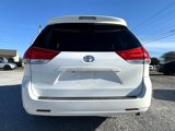 Used 2011 Toyota Sienna XLE image 4