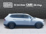 Used 2018 Volkswagen Tiguan SE w/ 3rd Row Seat Package image 6