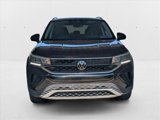 Used 2024 Volkswagen Taos SE image 2