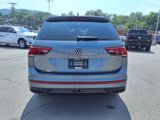 Used 2022 Volkswagen Tiguan SE R-Line image 5