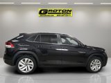 Used 2020 Volkswagen Atlas Cross Sport SE w/ Panoramic Sunroof Package image 3