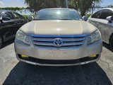 Used 2006 Toyota Avalon XLS image 2