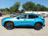 Used 2025 Chevrolet Trax RS w/ Sunroof Package image 2