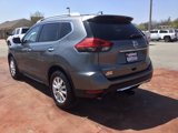 Used 2017 Nissan Rogue SV image 3