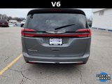 Used 2022 Chrysler Pacifica Touring-L image 4